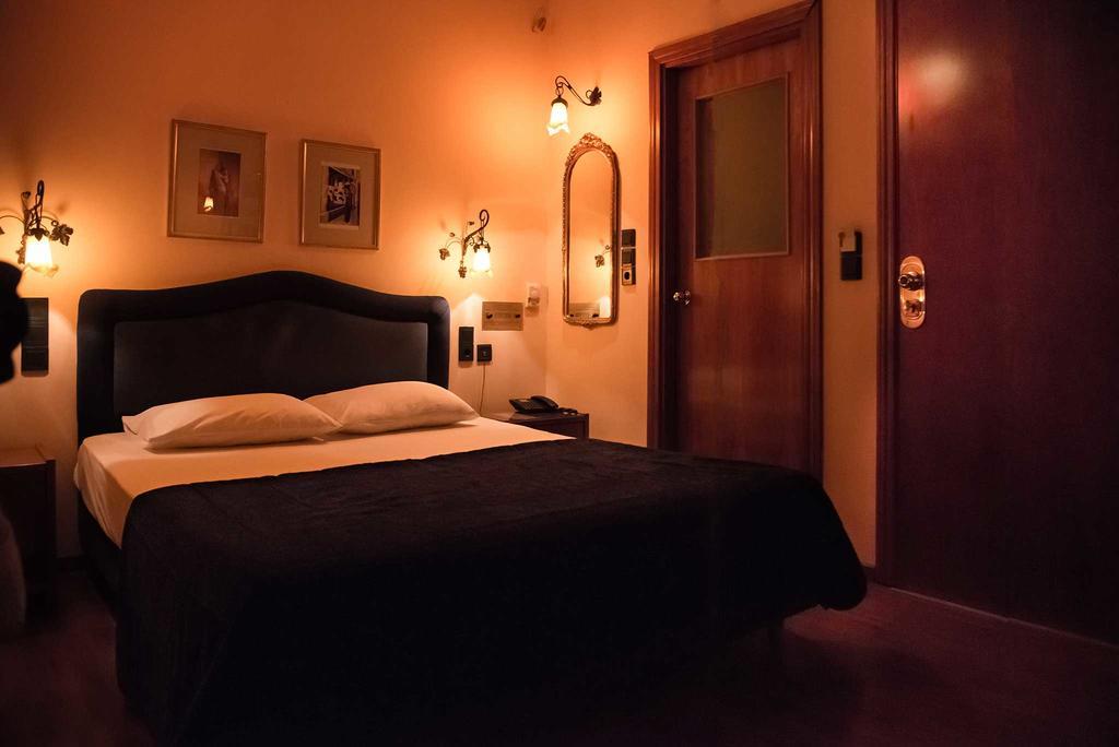 Alfa Hotel Piraeus Kamer foto
